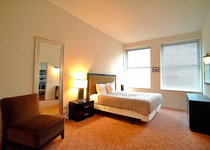 The Collection Millennium Park Hotel 3*