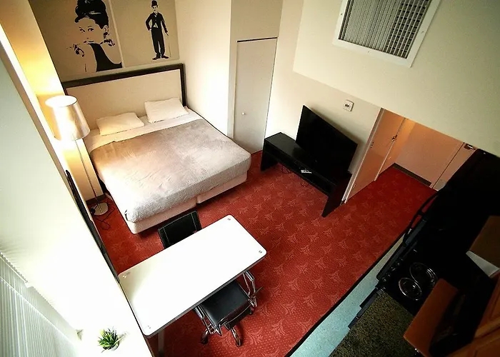 Hotel The Collection Millennium Park 3*